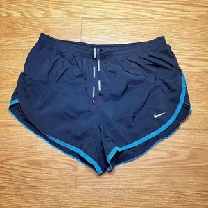Nike Dri Fit Womens Gym/Running Shorts Size Small Black/Green Pocket